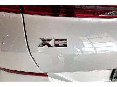2027 BMW X6 M60i