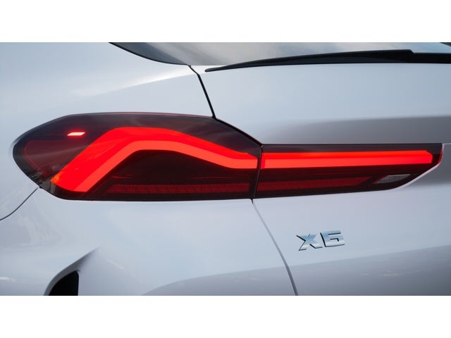 2027 BMW X6 M60i