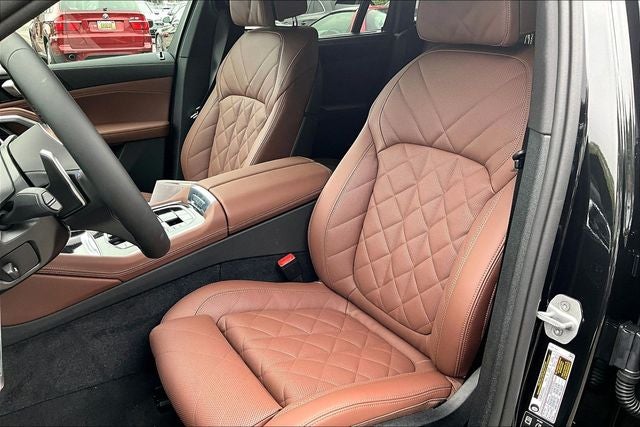2027 BMW X6 M60i