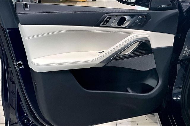 2027 BMW X6 M60i