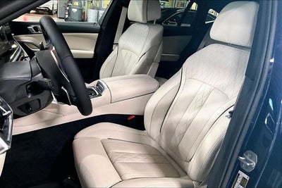 2027 BMW X6 M60i