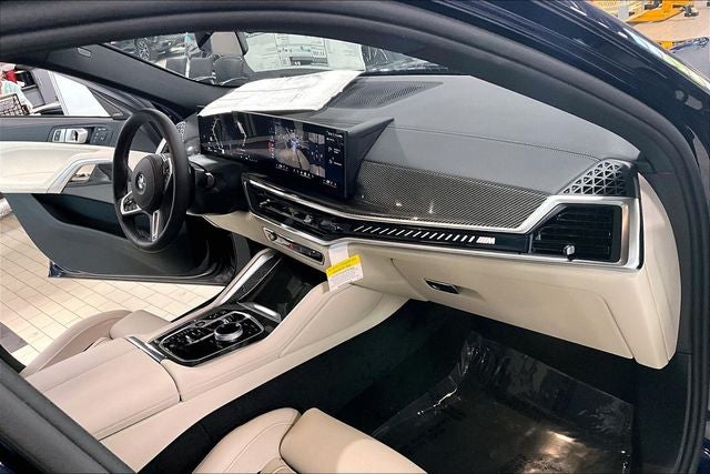 2027 BMW X6 M60i