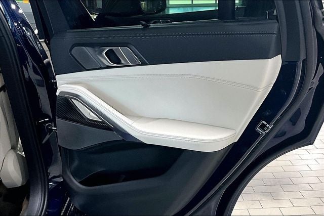 2027 BMW X6 M60i