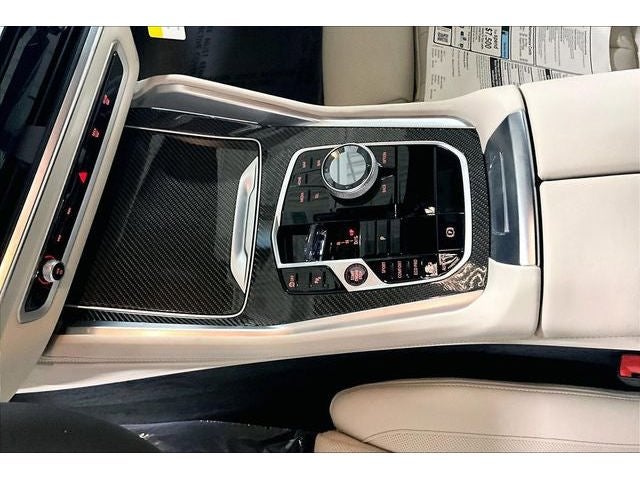 2027 BMW X6 M60i
