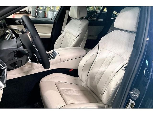2027 BMW X6 M60i