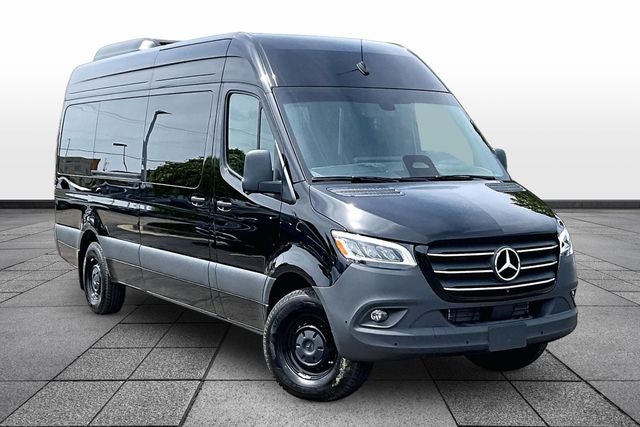 2025 Mercedes-Benz Sprinter 2500 Passenger 170 WB High Roof