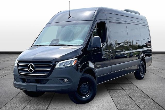 2025 Mercedes-Benz Sprinter 2500 Passenger 170 WB High Roof