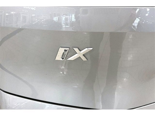 2026 BMW iX xDrive45