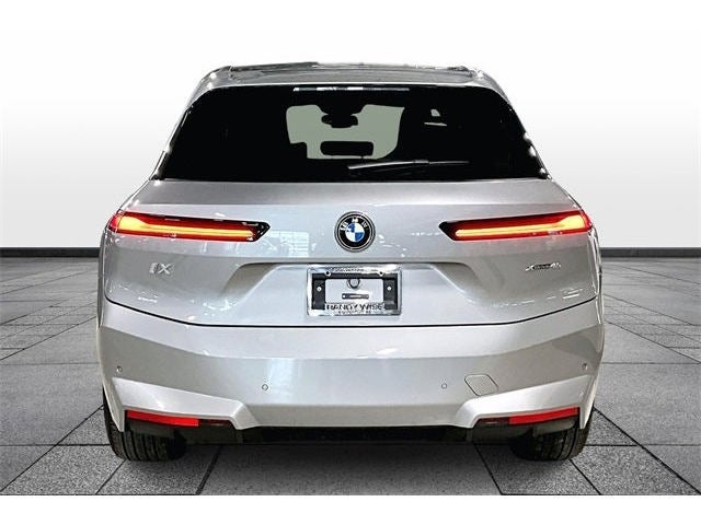 2026 BMW iX xDrive45