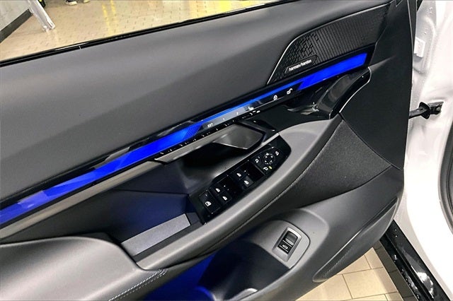 2026 BMW 5 Series 550e xDrive