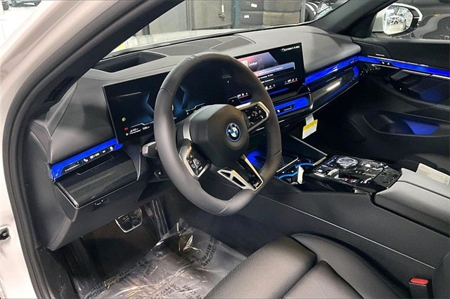 2026 BMW 5 Series 550e xDrive