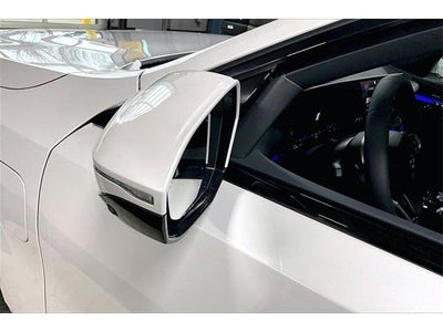 2026 BMW 5 Series 550e xDrive