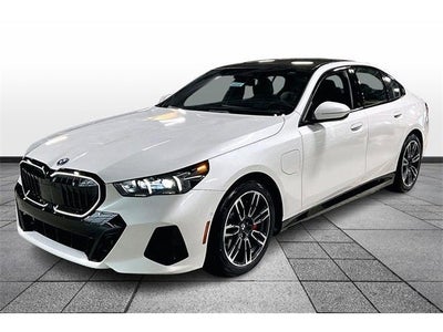 2026 BMW 5 Series 550e xDrive