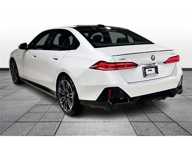 2026 BMW 5 Series 550e xDrive