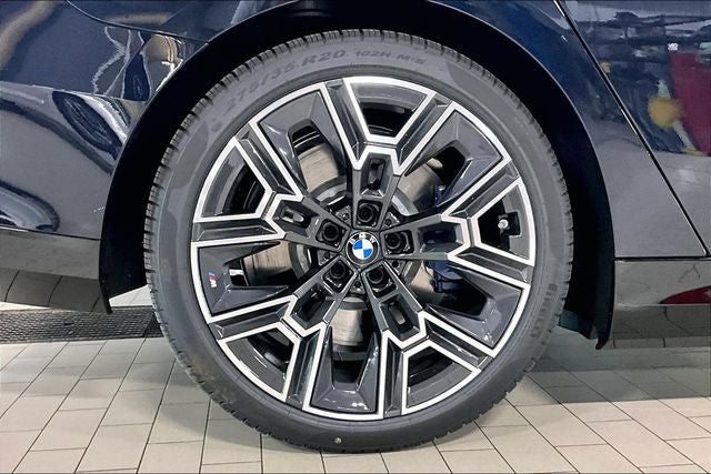 2027 BMW 5 Series 550e xDrive