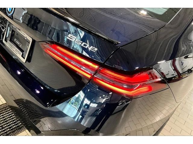 2027 BMW 5 Series 550e xDrive