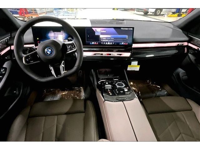 2027 BMW 5 Series 550e xDrive