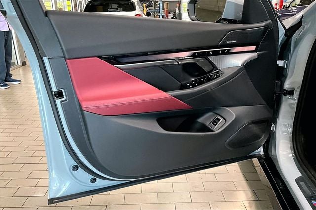 2027 BMW 5 Series 550e xDrive