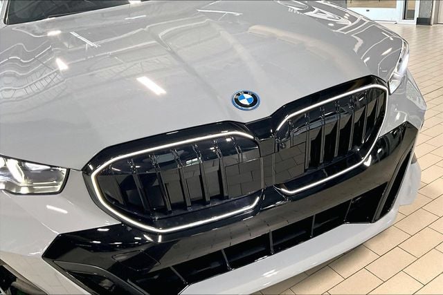 2027 BMW 5 Series 550e xDrive