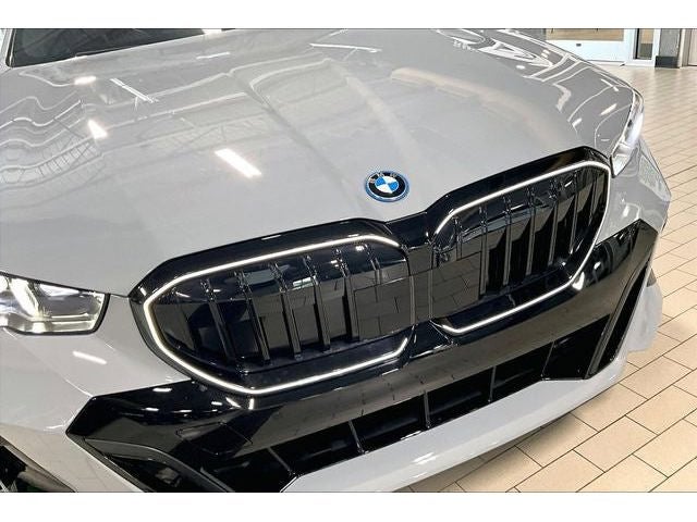 2027 BMW 5 Series 550e xDrive