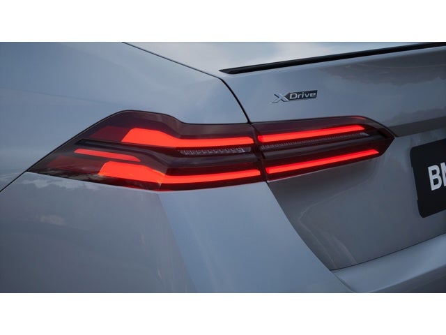 2027 BMW 5 Series 550e xDrive