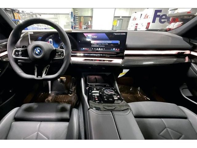 2026 BMW 5 Series 550e - Photo 6