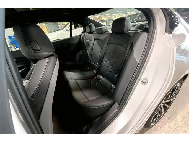 2026 BMW 5 Series 550e - Photo 8