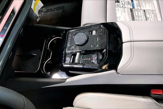 2027 BMW 5 Series 550e xDrive