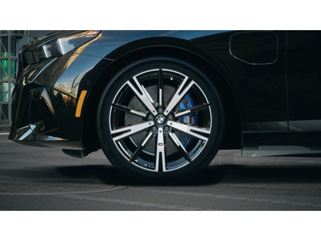 2026 BMW 5 Series 550e xDrive