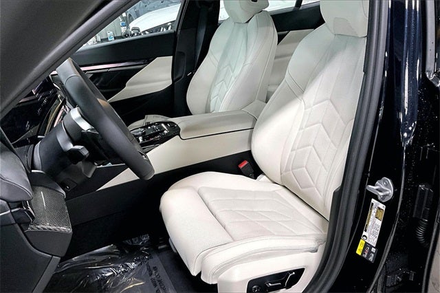 2026 BMW 5 Series 550e xDrive