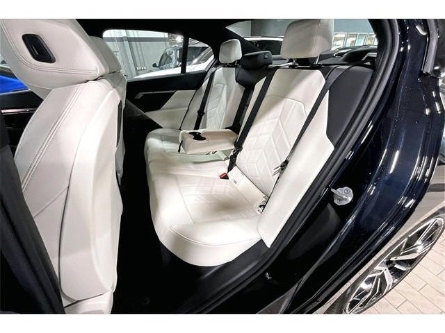 2026 BMW 5 Series 550e xDrive