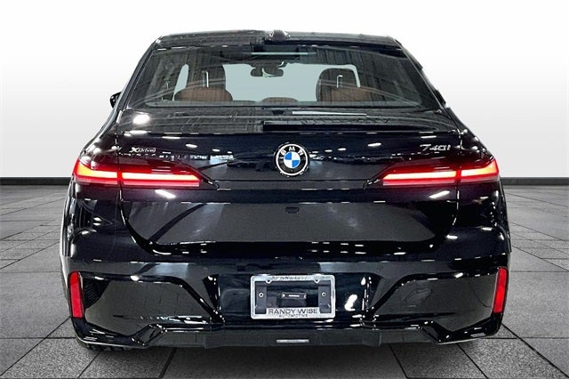 2026 BMW 7 Series 740i xDrive