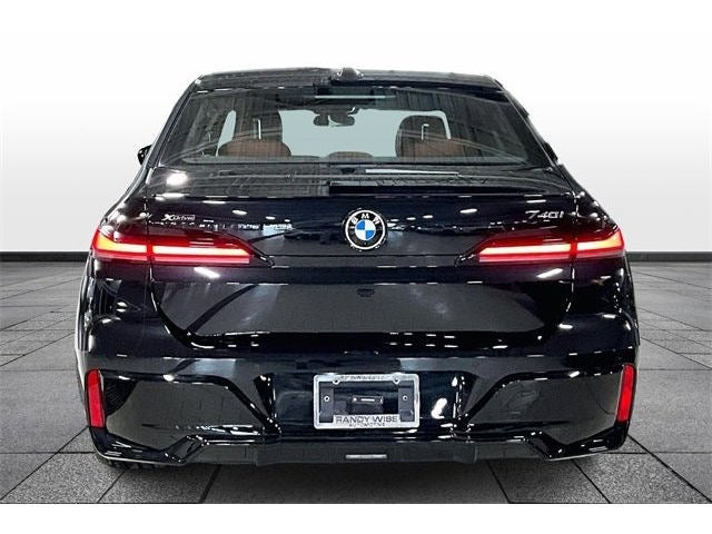 2026 BMW 7 Series 740i xDrive
