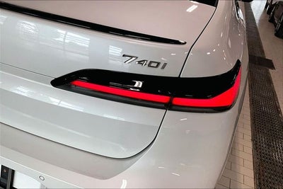 2026 BMW 7 Series 740i xDrive
