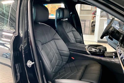 2025 BMW 7 Series 760i xDrive
