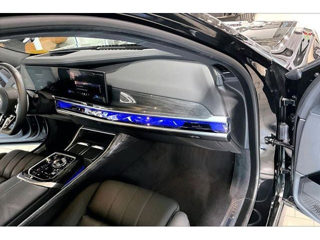 2025 BMW 7 Series 760i xDrive