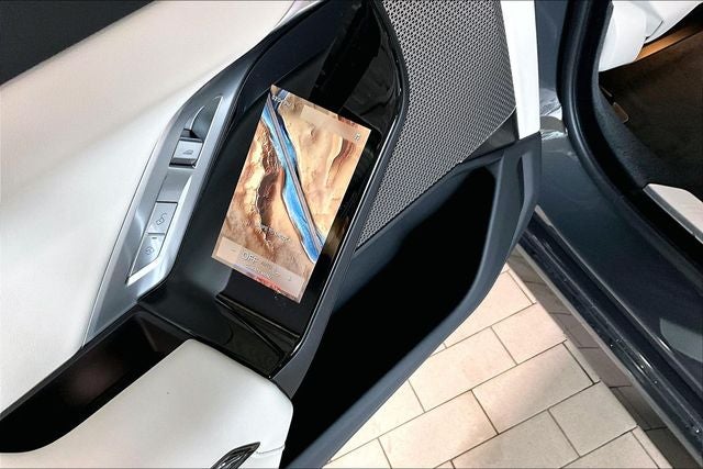 2026 BMW 7 Series 750e xDrive