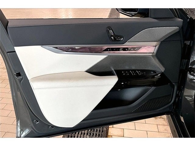 2026 BMW 7 Series 750e xDrive