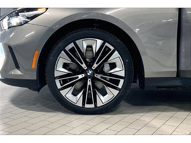 2027 BMW 5 Series 530i xDrive