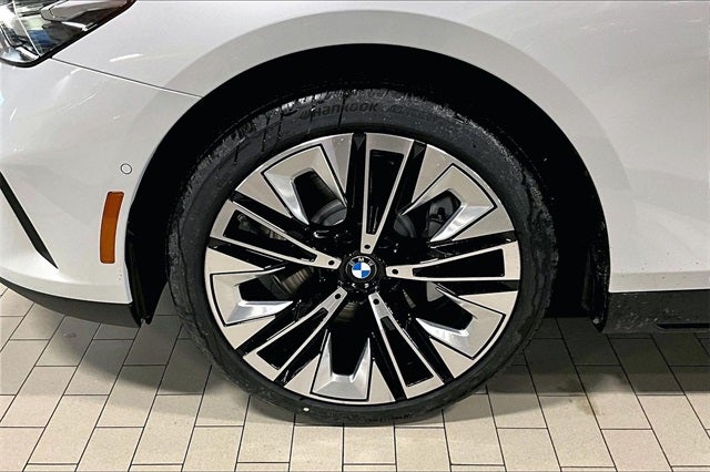 2026 BMW 5 Series 530i xDrive