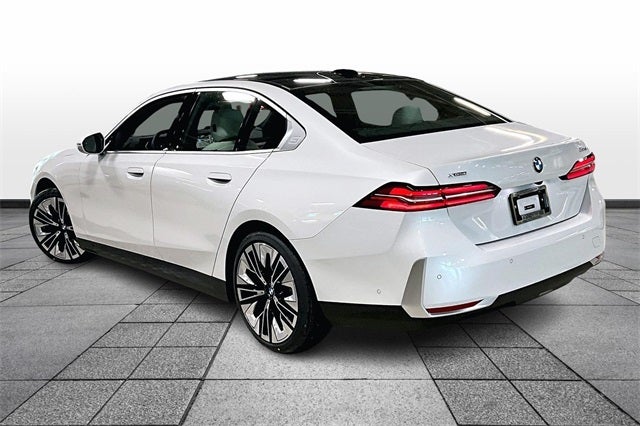 2026 BMW 5 Series 530i xDrive