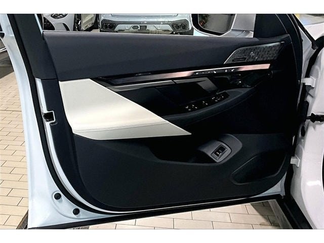 2026 BMW 5 Series 530i xDrive