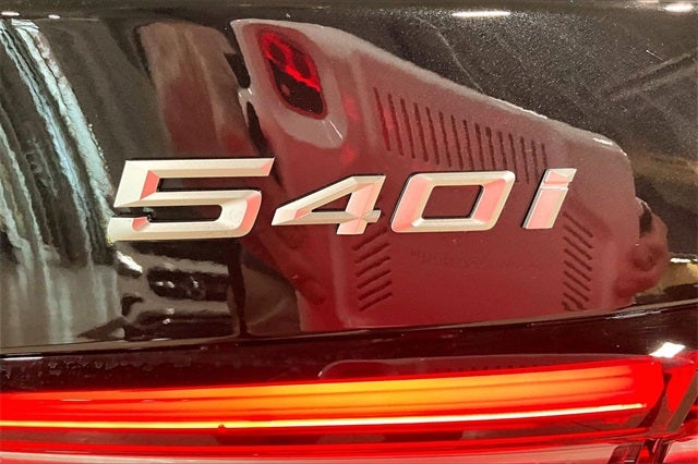 2026 BMW 5 Series 540i xDrive