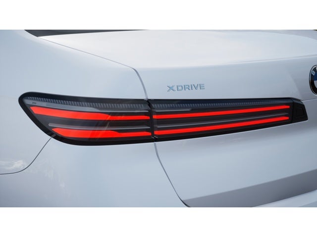 2027 BMW 7 Series 740i xDrive