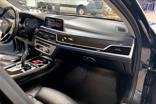 2018 BMW 7 Series 750i xDrive