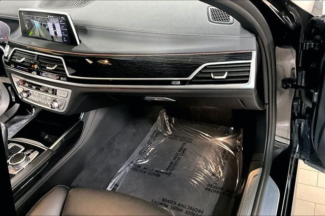 2022 BMW 7 Series 750i xDrive