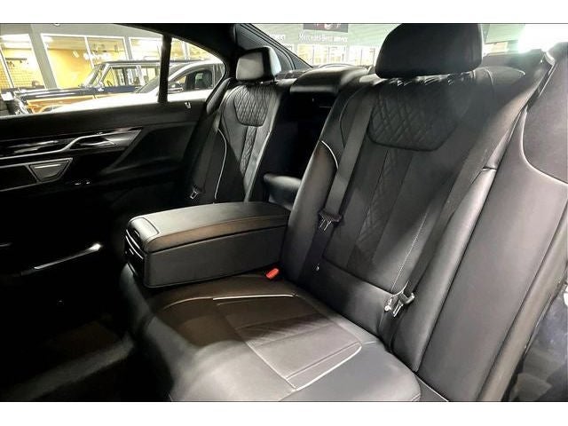2022 BMW 7 Series 750i xDrive