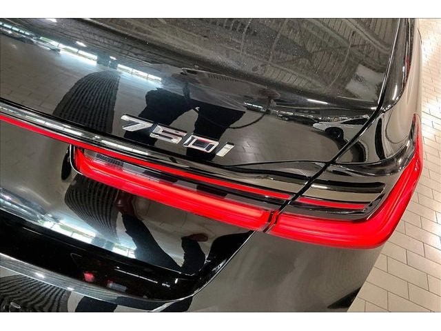 2022 BMW 7 Series 750i xDrive