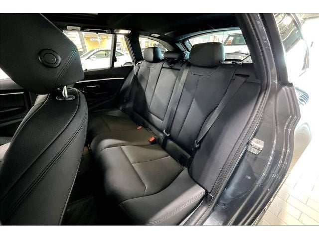 2018 BMW 3 Series 330i xDrive
