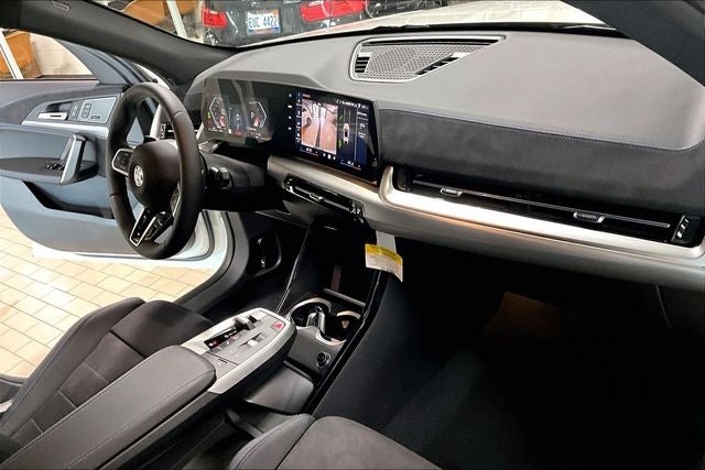 2027 BMW X2 xDrive28i